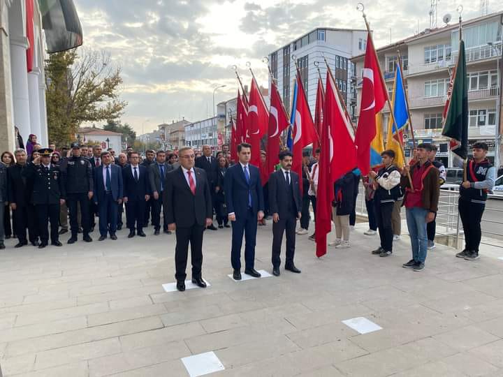 İlçemizde  10 Kasım  Atatürk'ü  Anma  Programı Yapıldı.